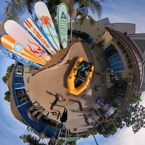 Meet your Posher, Cesar